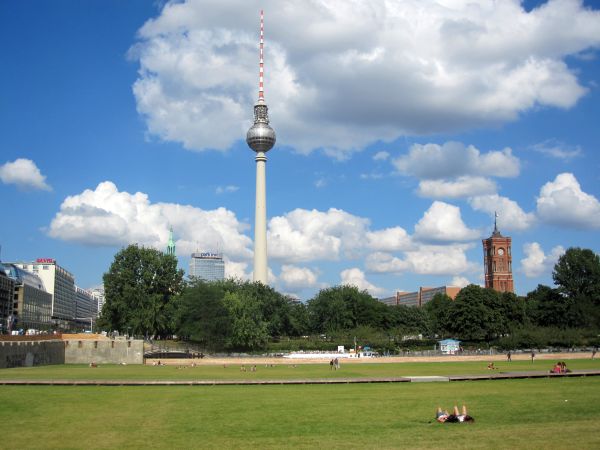 Schlossplatz und Alexanderplatz Berlin